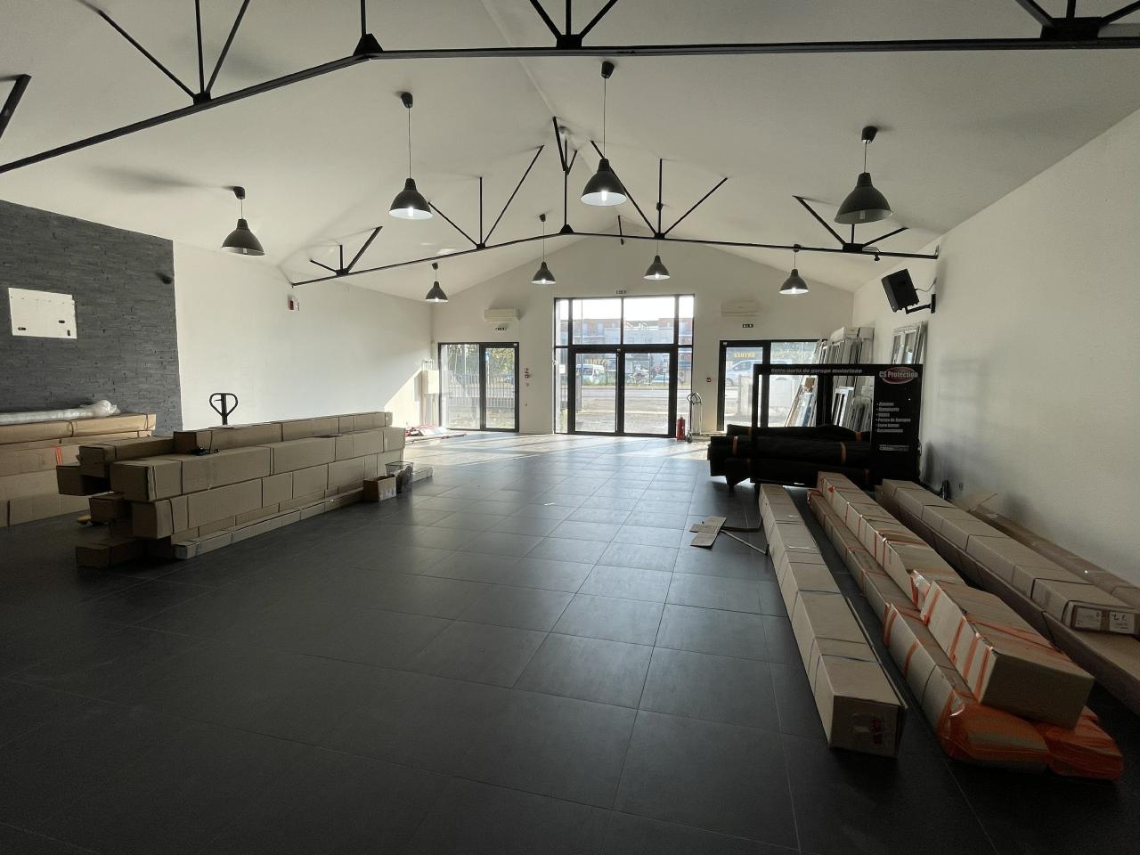 Local d'activité Veigné 575m² Location local d'activité Veigné Indre-et-Loire OLACT2534067 1